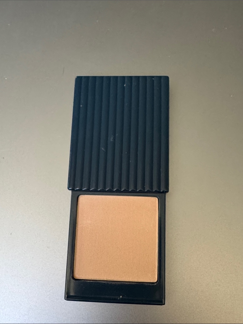 Estee Lauder Bronzer Compact in Light Tan
